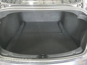 2024 Tesla Model 3 Standard Range - miniatura 16