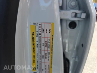 2024 Tesla Model 3 Standard Range - miniatura 7