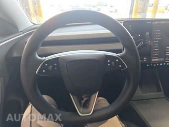2024 Tesla Model 3 Standard Range - miniatura 10