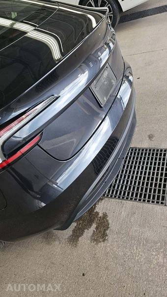 2024 Tesla Model 3 Standard Range - miniatura 33