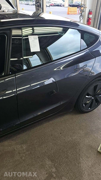 2024 Tesla Model 3 Standard Range - miniatura 35