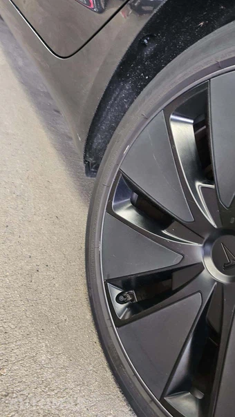 2024 Tesla Model 3 Standard Range - miniatura 36