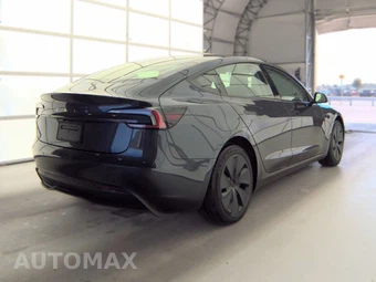 2024 Tesla Model 3 Standard Range - miniatura 4