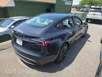 2024 Tesla Model 3 Standard Range - miniatura 3