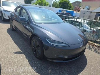 2024 Tesla Model 3 Standard Range - miniatura 4