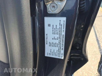 2024 Tesla Model 3 Standard Range - miniatura 5