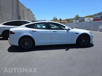 2024 Tesla Model S - miniatura 4