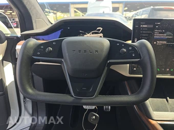 2024 Tesla Model X - miniatura 10