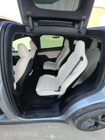2024 Tesla Model X - miniatura 13