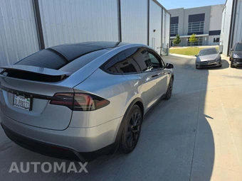 2024 Tesla Model X - miniatura 3