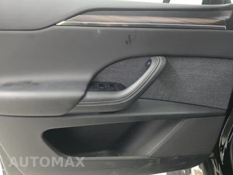 2024 Tesla Model X – miniatura 9