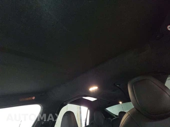 2024 Tesla Model X - miniatura 8