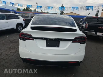2024 Tesla Model X - miniatura 5