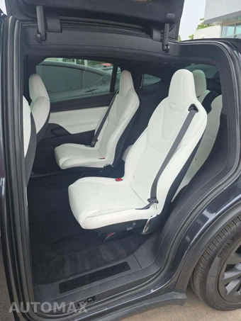2024 Tesla Model X Plaid - miniatura 13