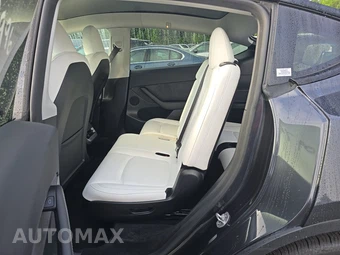 2024 Tesla Model Y Long Range - miniatura 13