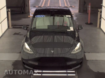 2024 Tesla Model Y Long Range - miniatura 2