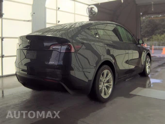 2024 Tesla Model Y Long Range - miniatura 4