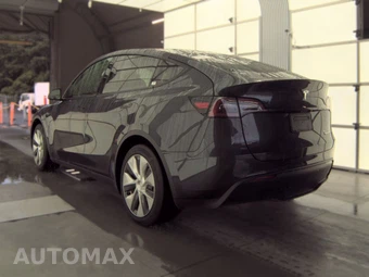 2024 Tesla Model Y Long Range - miniatura 6