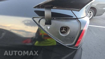 2024 Tesla Model Y Long Range - miniatura 20