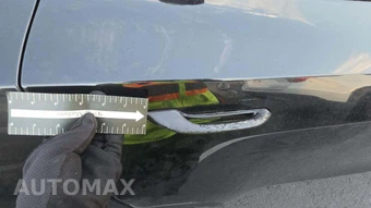 2024 Tesla Model Y Long Range - miniatura 29