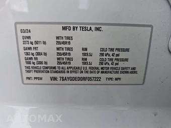 2024 Tesla Model Y Long Range - miniatura 5