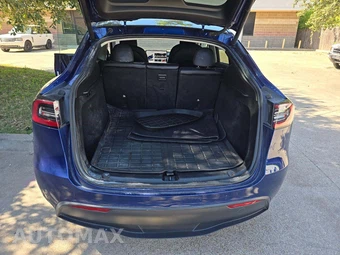 2024 Tesla Model Y Long Range - miniatura 14