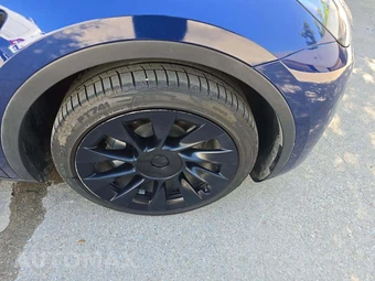 2024 Tesla Model Y Long Range - miniatura 29