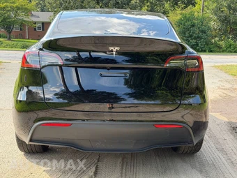 2024 Tesla Model Y Long Range - miniatura 4