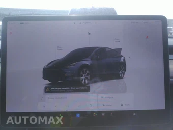 2024 Tesla Model Y Long Range - miniatura 18