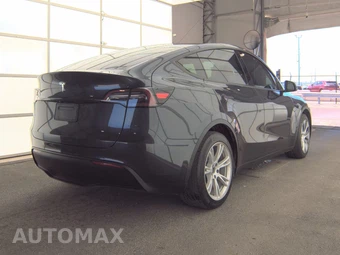 2024 Tesla Model Y Long Range - miniatura 4