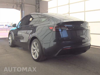 2024 Tesla Model Y Long Range - miniatura 6