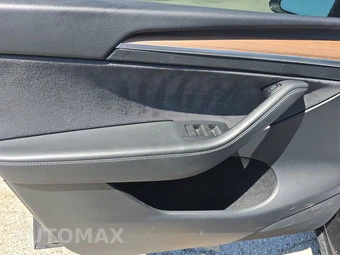 2024 Tesla Model Y Long Range - miniatura 9