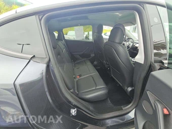 2024 Tesla Model Y Long Range - miniatura 17