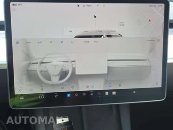 2024 Tesla Model Y Long Range - miniatura 10