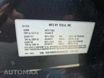 2024 Tesla Model Y Long Range - miniatura 18