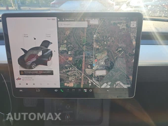 2024 Tesla Model Y Long Range - miniatura 11