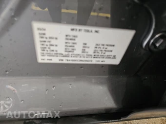 2024 Tesla Model Y Long Range - miniatura 14