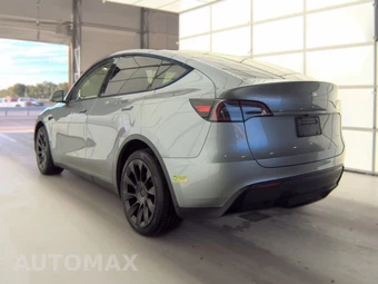 2024 Tesla Model Y Long Range - miniatura 6