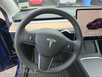 2024 Tesla Model Y Long Range - miniatura 10