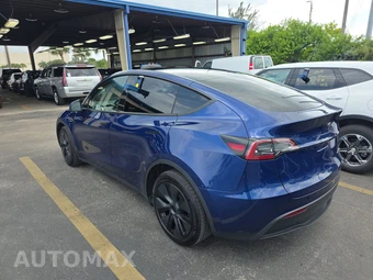 2024 Tesla Model Y Long Range - miniatura 6