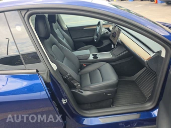 2024 Tesla Model Y Long Range - miniatura 8