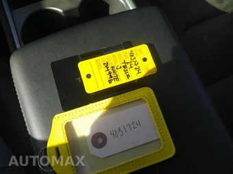 2024 Tesla Model Y Long Range - miniatura 20