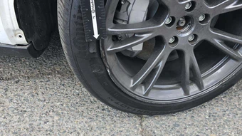 2024 Tesla Model Y Long Range - miniatura 22