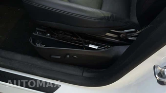 2024 Tesla Model Y Long Range - miniatura 23