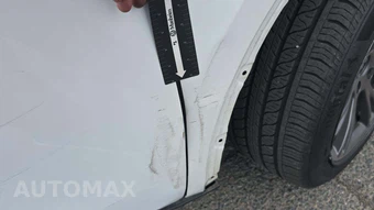2024 Tesla Model Y Long Range - miniatura 28