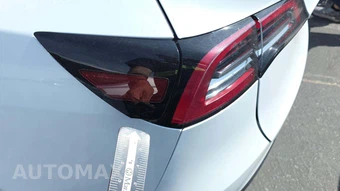 2024 Tesla Model Y Long Range - miniatura 36