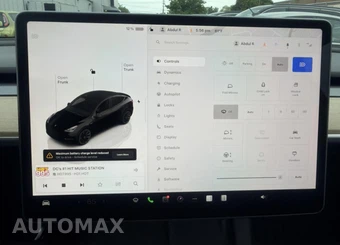 2024 Tesla Model Y Long Range - miniatura 10