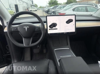 2024 Tesla Model Y Long Range - miniatura 8