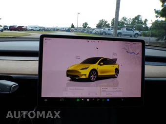 2024 Tesla Model Y Long Range - miniatura 18