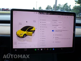 2024 Tesla Model Y Long Range - miniatura 19